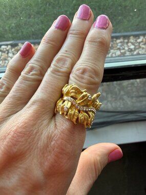 Disney Cinderella Collection Roberto by RFM Floral Eternity Statement Ring